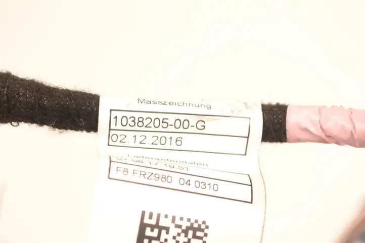 Tesla Model X (2015 - 2021) 103550400E Прочая электропроводка — фото 4