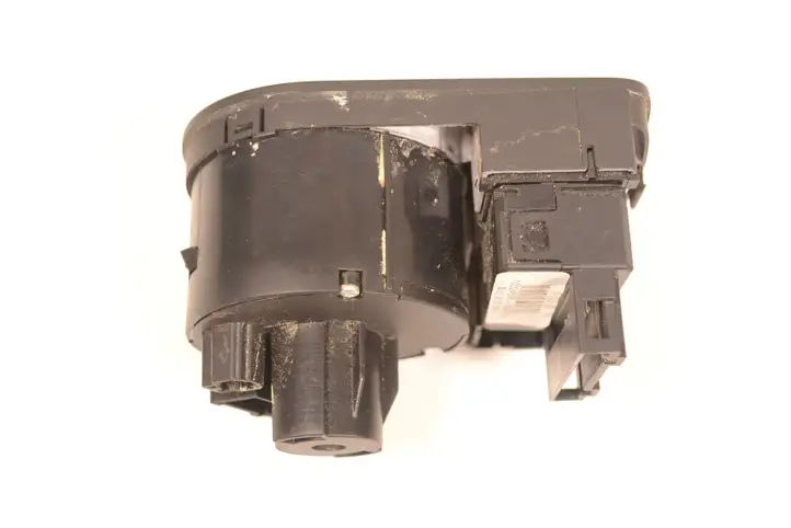 Audi Q3 8U (2011 - 2014) 8U2941531A Включатель фонарей — фото 2