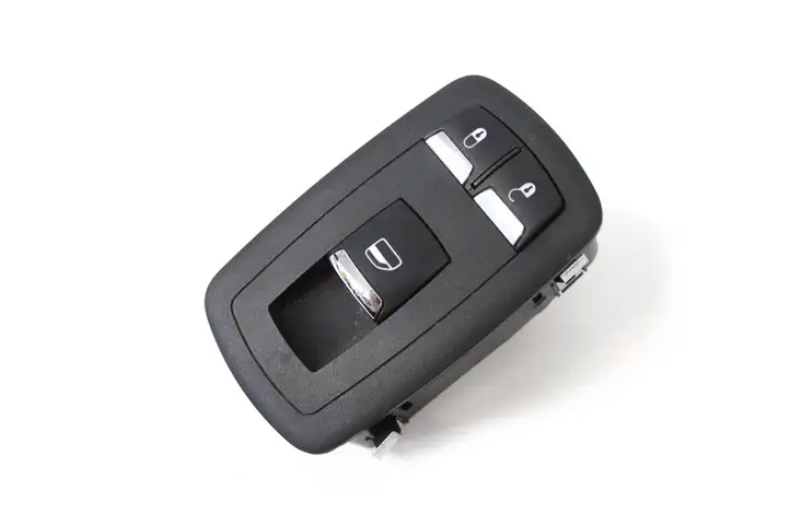 Maserati Ghibli (2013 - 2017) 670025405 Кнопка стеклоподъемников — фото 2