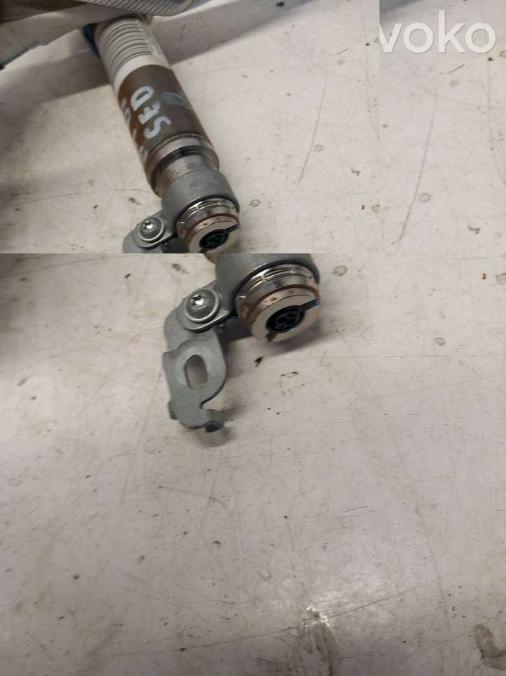 Audi A4 (2007 - 2011)  8K0880742B Звукоизоляция крыши