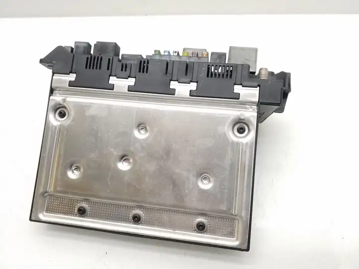 Mercedes-Benz E W211 (2002 - 2009)  2115457301 Блок предохранителей