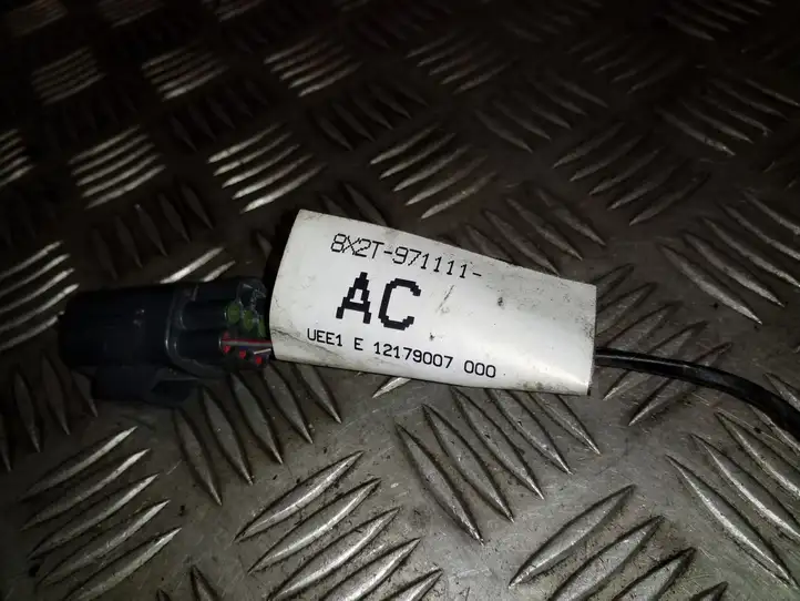 Jaguar XF X250 (2007 - 2015)  8X2T971111AC Другой проводник