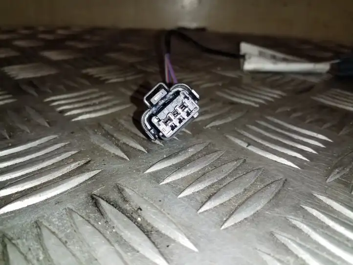 Jaguar XF X250 (2007 - 2015)  8X2T971111AC Другой проводник