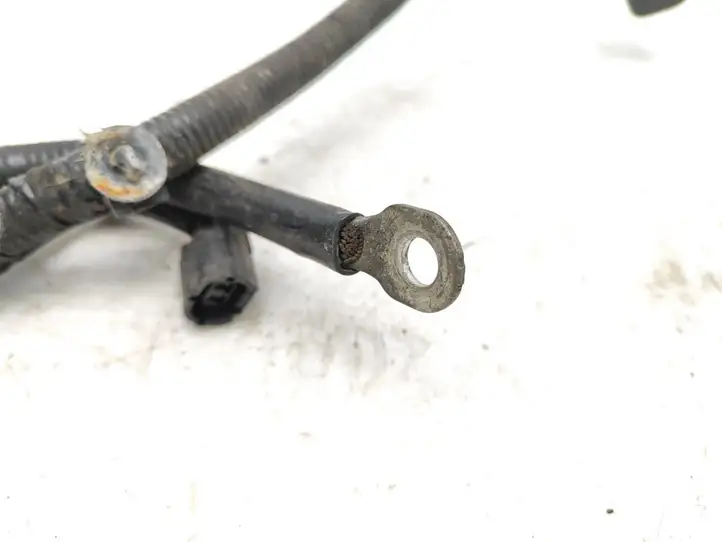 Suzuki SX4 (2006 - 2009)   Проводка двигателя