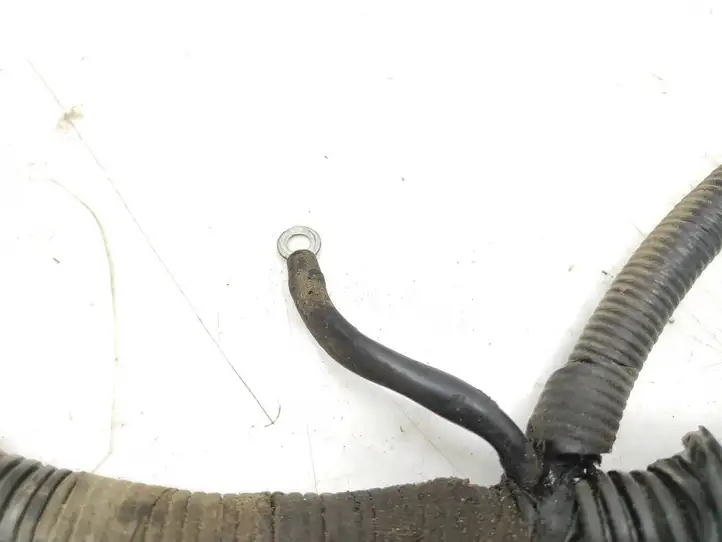 Suzuki SX4 (2006 - 2009)   Проводка двигателя