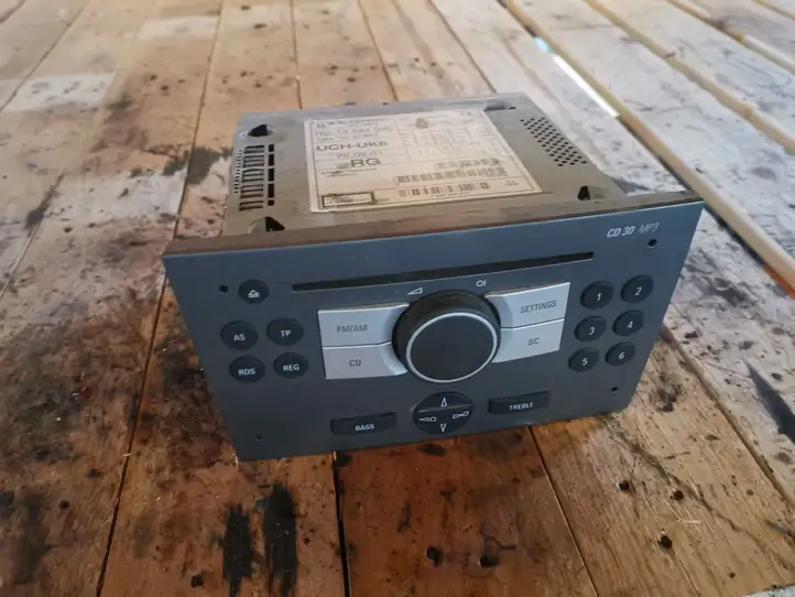 Renault Trafic II (X83) (2002 - 2014)  13292090 Радио/ проигрыватель CD/DVD / навигация