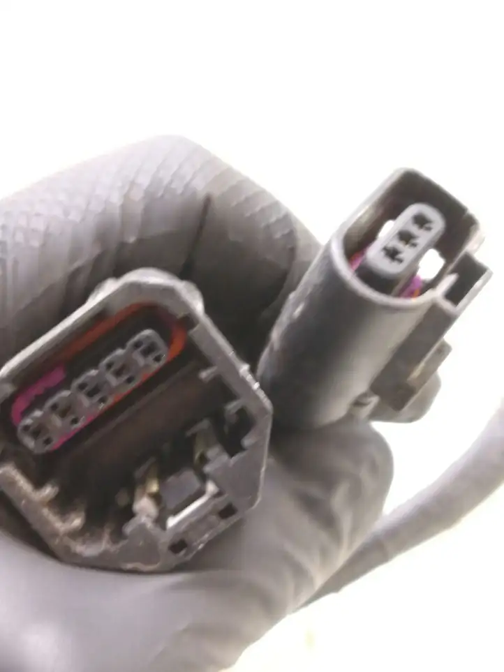 Volkswagen Touran I (2003 - 2010) 4B0971955 Прочая электропроводка — фото 4
