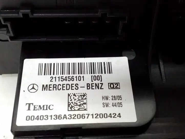 Mercedes-Benz E W211 (2002 - 2009) 2115456101 Блок предохранителей — фото 4