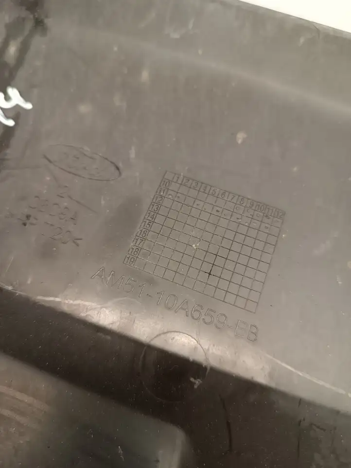 Ford Focus Grand C-MAX (2010 - 2019)  AM5110A659BB Крышка ящика предохранителей
