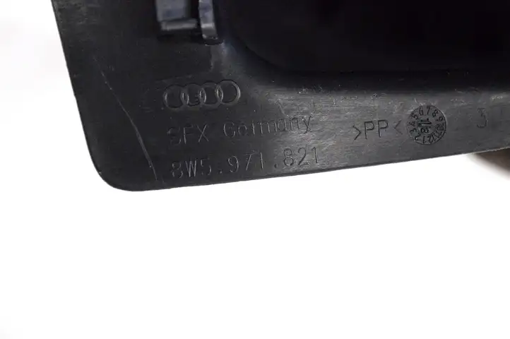 Audi A4 S4 B9 8W (2019 - ) 8W5971821 Прочая отделка багажника — фото 5