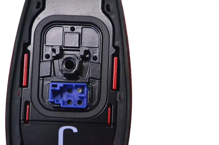 Lexus RC (2013 - 2018) GPS антенна — фото 5