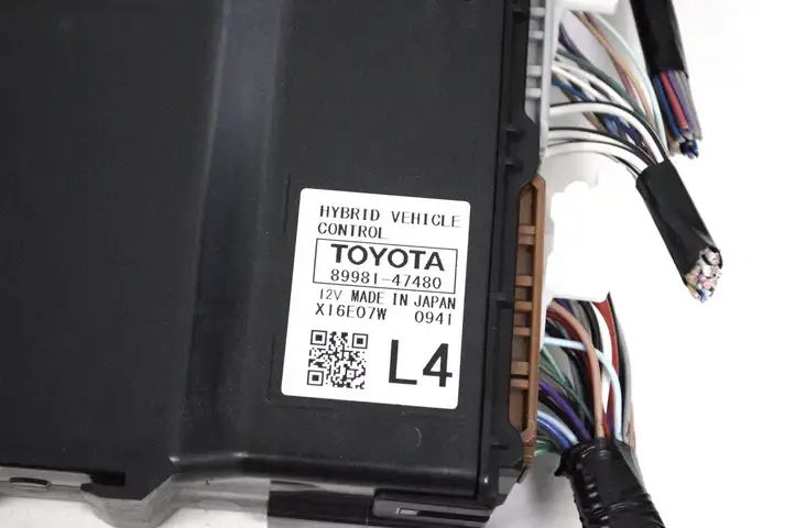 Toyota Prius (XW50) (2015 - ) 8998147480 Модуль управления кузовом (BCM) — фото 4