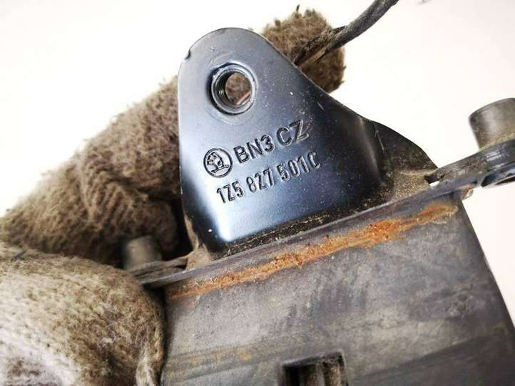 Skoda Octavia Mk2 (1Z) (2004 - 2013)  1z5827501c Замок задней крышки