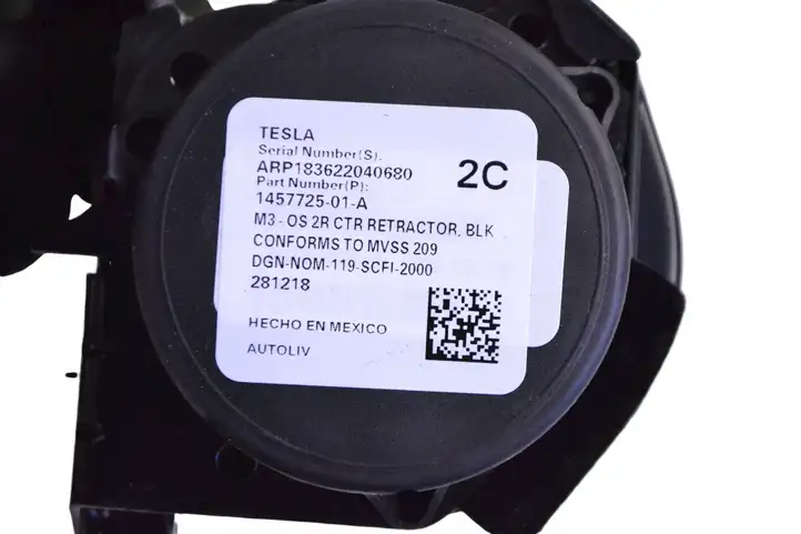 Tesla Model 3 (2017 - 2023) 145772501A Задний средний замок ремня — фото 5
