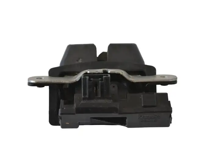 Ford Fiesta (2013 - 2017) 8A61A442A66BE Замок крышки багажника — фото 4