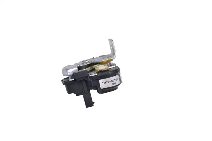 Jeep Grand Cherokee (2010 - 2021) 3025926 Замок крышки багажника — фото 1