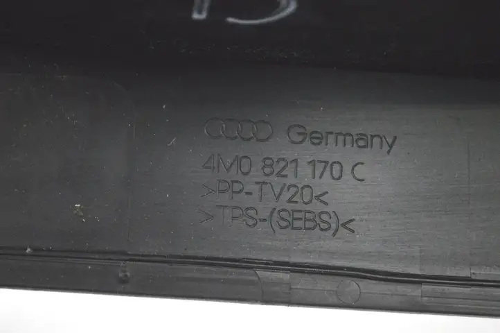 Audi Q7 4M (2015 - ) 4M0821170C Накладка крыла — фото 5