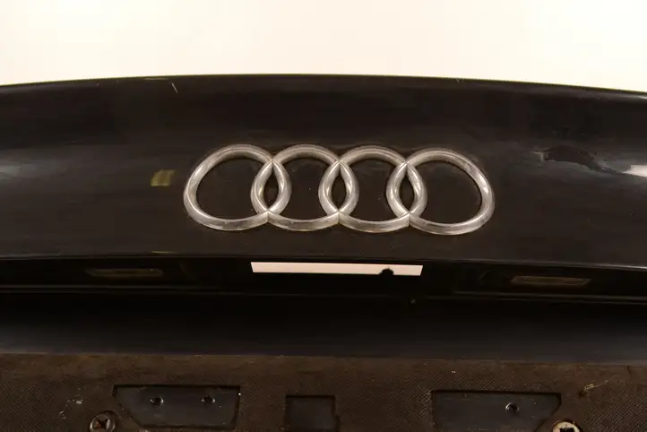 Audi A5 8T 8F (2007 - 2011) Крышка багажника — фото 3
