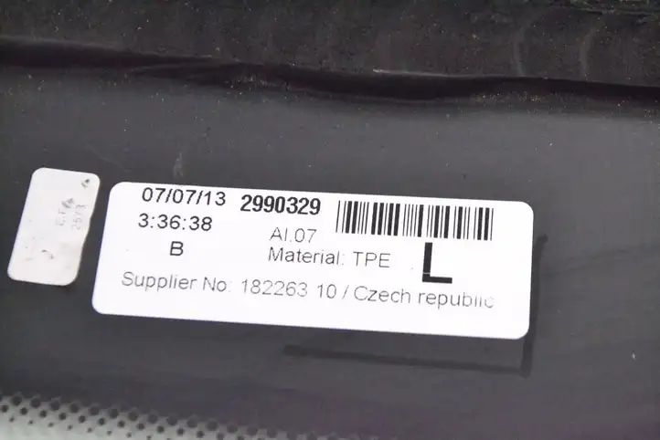 BMW X1 E84 (2009 - 2015) 2990329 Заднее боковое стекло — фото 5