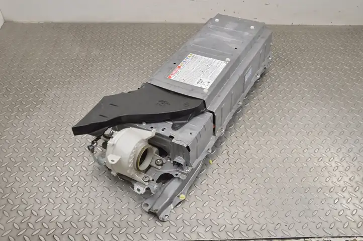 Toyota Prius (XW30) (2009 - 2015) G928076010 Аккумулятор гибридного / электрического автомобиля — фото 2