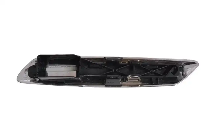 BMW 5 F10 F11 (2009 - 2016) 7336647 Решетка в крыле — фото 4