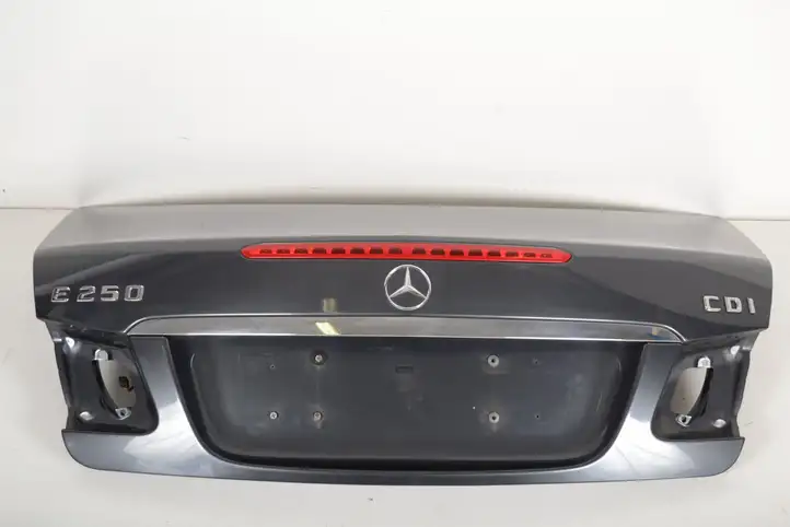 Mercedes-Benz E A207 (2010 - 2017) Крышка багажника — фото 3