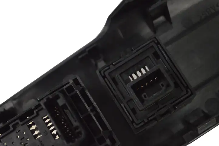 Lexus NX (2021 - ) 7424078020 Кнопка стеклоподъемников — фото 4