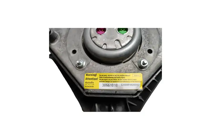 Volvo V70 (2004 - 2007) 30661018 Подушка безопасности руля — фото 2