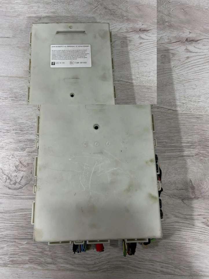 BMW 3 F30 F35 F31 (2012 - 2018)  9324781 Модуль блока управления CAS