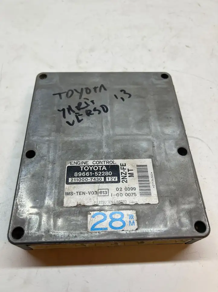 Toyota Yaris Verso (1999 - 2005) 8966152280 Блок управления двигателем (ЭБУ) — фото 1