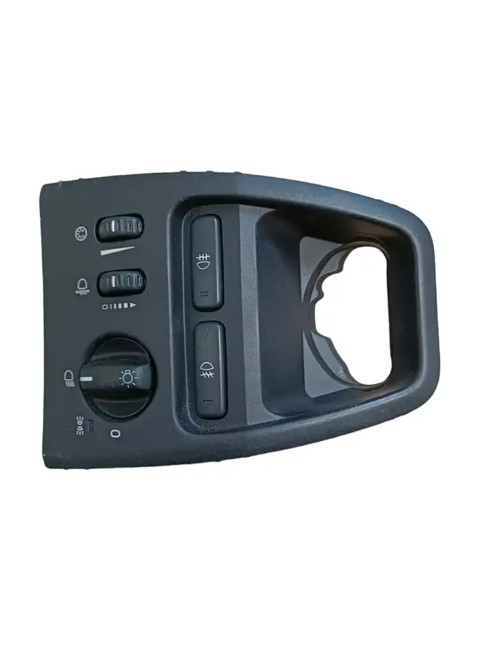 Volvo XC90 (2002 - 2006) 30739304 Включатель фонарей — фото 2