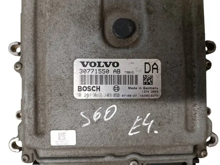 Volvo V70 (2004 - 2007) 30771550AB Блок управления двигателем (ЭБУ) — фото 2