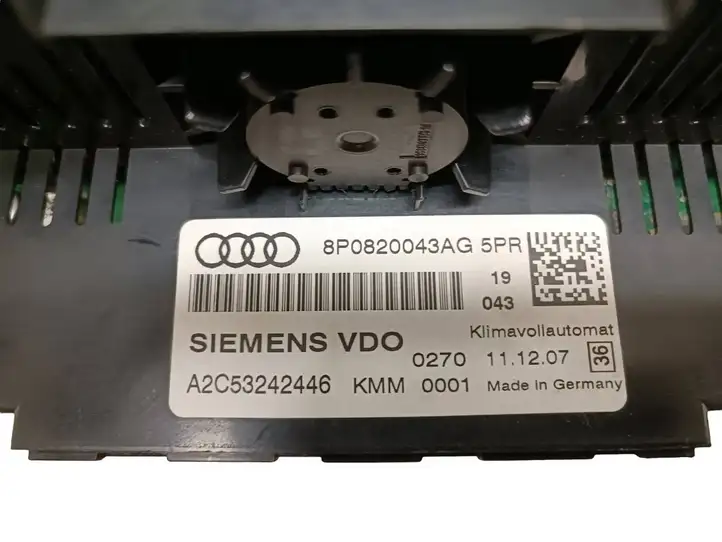 Audi A3/S3 8P (2008 - 2013) 8P0820043AG Блок управления климат-контролем — фото 2