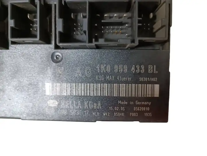 Volkswagen Golf Plus (2004 - 2008) 1K0959433BL Модуль комфорта — фото 3