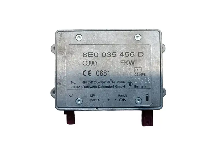 Audi A4 S4 B7 8E 8H (2004 - 2009) 8E0035456D Усилитель антенны — фото 1