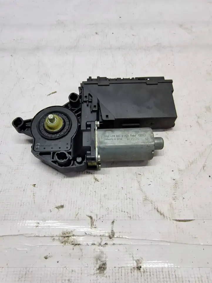 Audi A4 S4 B7 8E 8H (2004 - 2009) 8K0959802B Стеклоподъемник задней двери — фото 3