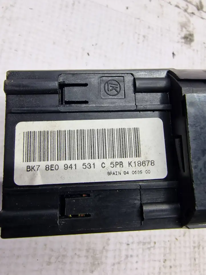 Audi A4 S4 B7 8E 8H (2004 - 2009) 8E0941531C Включатель фонарей — фото 2