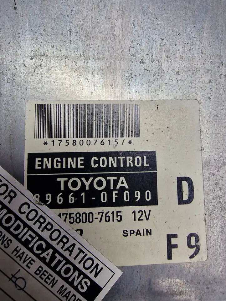 Toyota Corolla Verso AR10 (2004 - 2009) 896610F090 Блок управления двигателем (ЭБУ) — фото 2