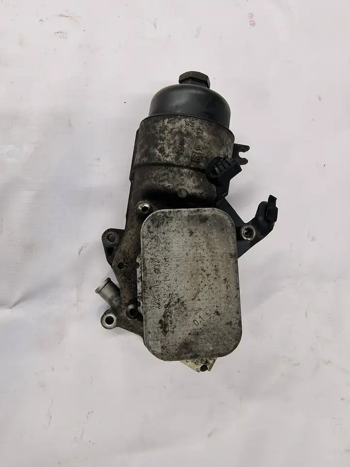 Citroen C4 (2008 - 2011) 93271008-1 Кронштейн масляного фильтра — фото 3