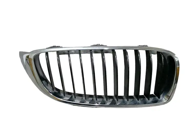 BMW 3 F30 F35 F31 (2012 - 2018) 7294818 Передняя решетка — фото 1