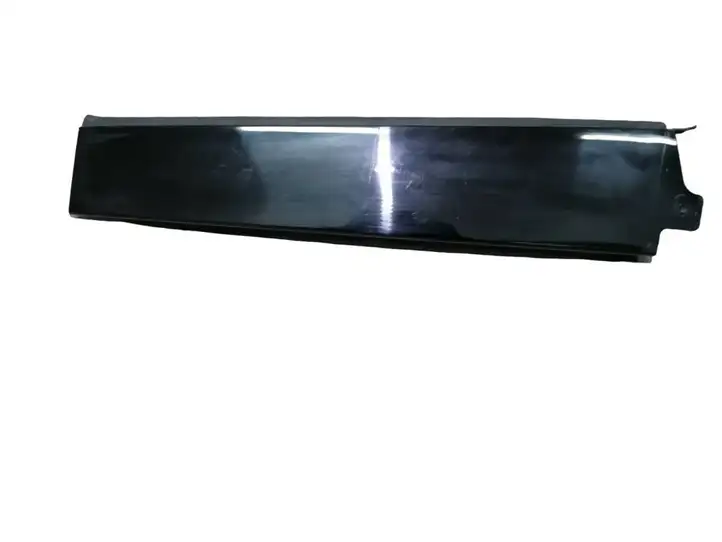 (2014 - 2018) 8U0839902 Накладка стекла задней двери — фото 1