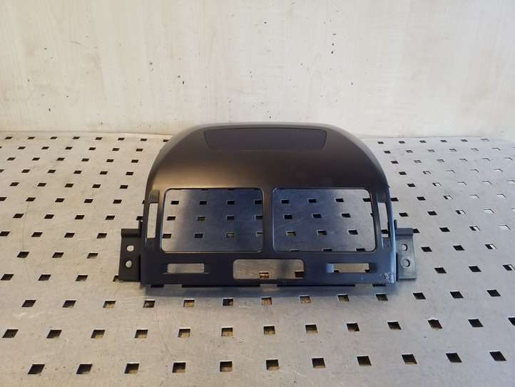 Suzuki Grand Vitara (2008 - 2012)  7382165J1 Отделка центрального динамика