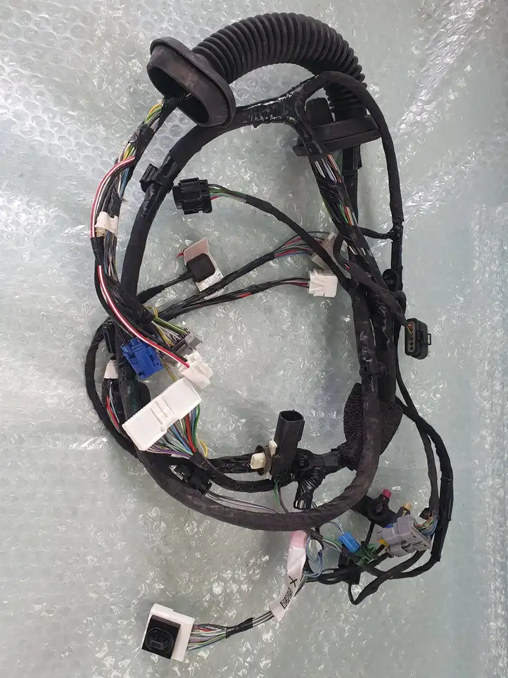 Tesla Model X (2015 - 2021) P103244000G Прочая электропроводка — фото 3