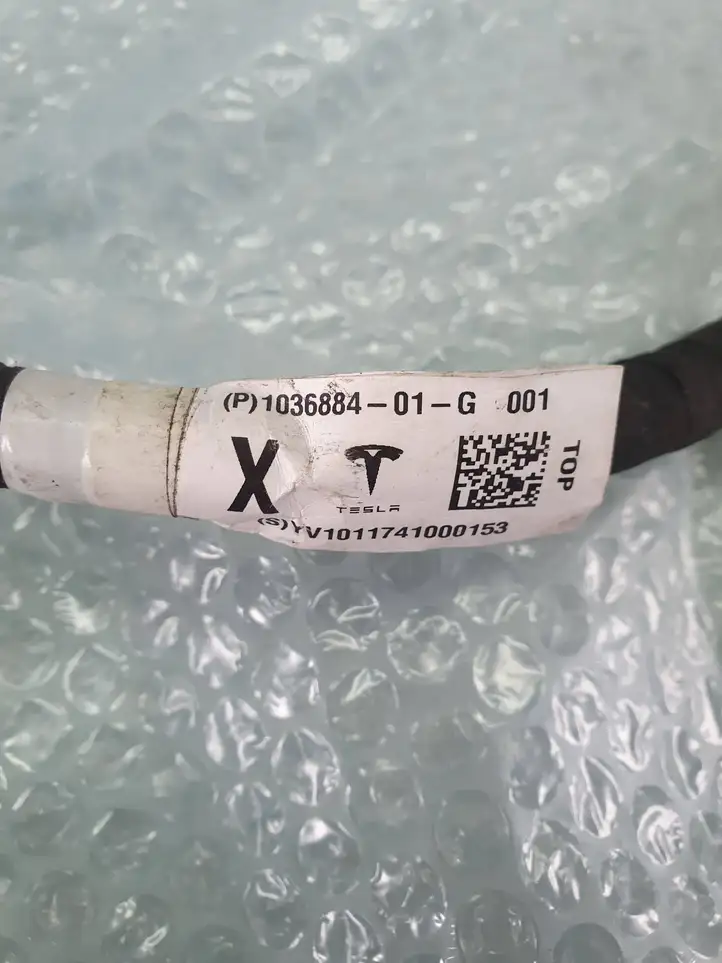 Tesla Model S (2012 - 2016) 1036884 Прочая электропроводка — фото 2
