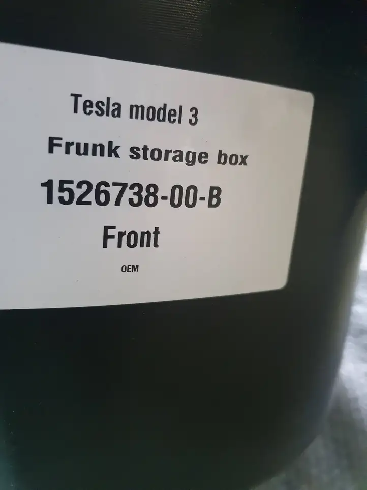Tesla Model 3 (2017 - 2023) 152673800B Ящик для хранения в багажнике — фото 2