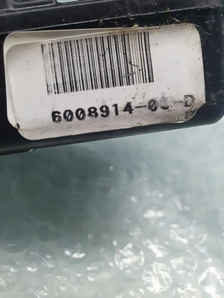 Tesla Model S (2012 - 2016) 600891400D Замок задней двери — фото 3