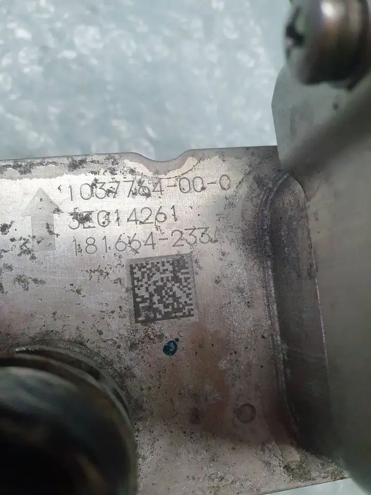 Tesla Model S (2016 - 2021) 103773400C Осушитель кондиционера — фото 2