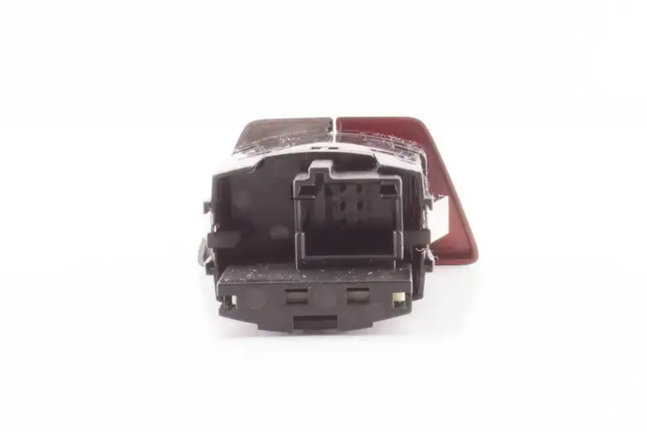 BMW 5 G30 G31 (2016 - ) 6993047 Включатель аварийных фонарей — фото 2