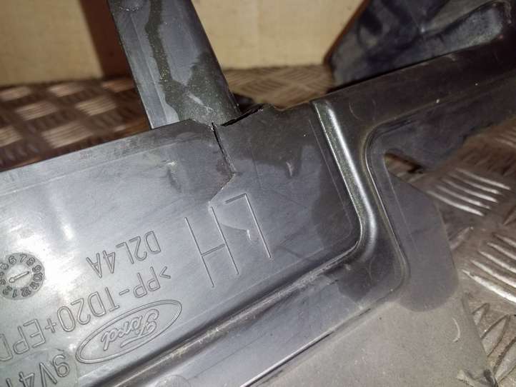 Ford Kuga I (2008 - 2012)  9V418311BA Устройство (устройства) для отвода воздуха