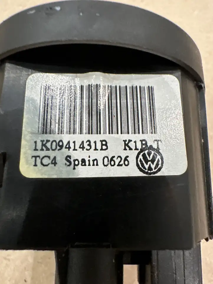 Volkswagen PASSAT B6 (2005 - 2010) 1K0941431B Включатель фонарей — фото 2